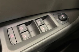 punainen SEAT Leon 2014 kuva 22.
