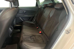 valkoinen SEAT Leon 2015 kuva 8.