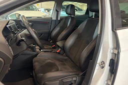 valkoinen SEAT Leon 2015 kuva 19.