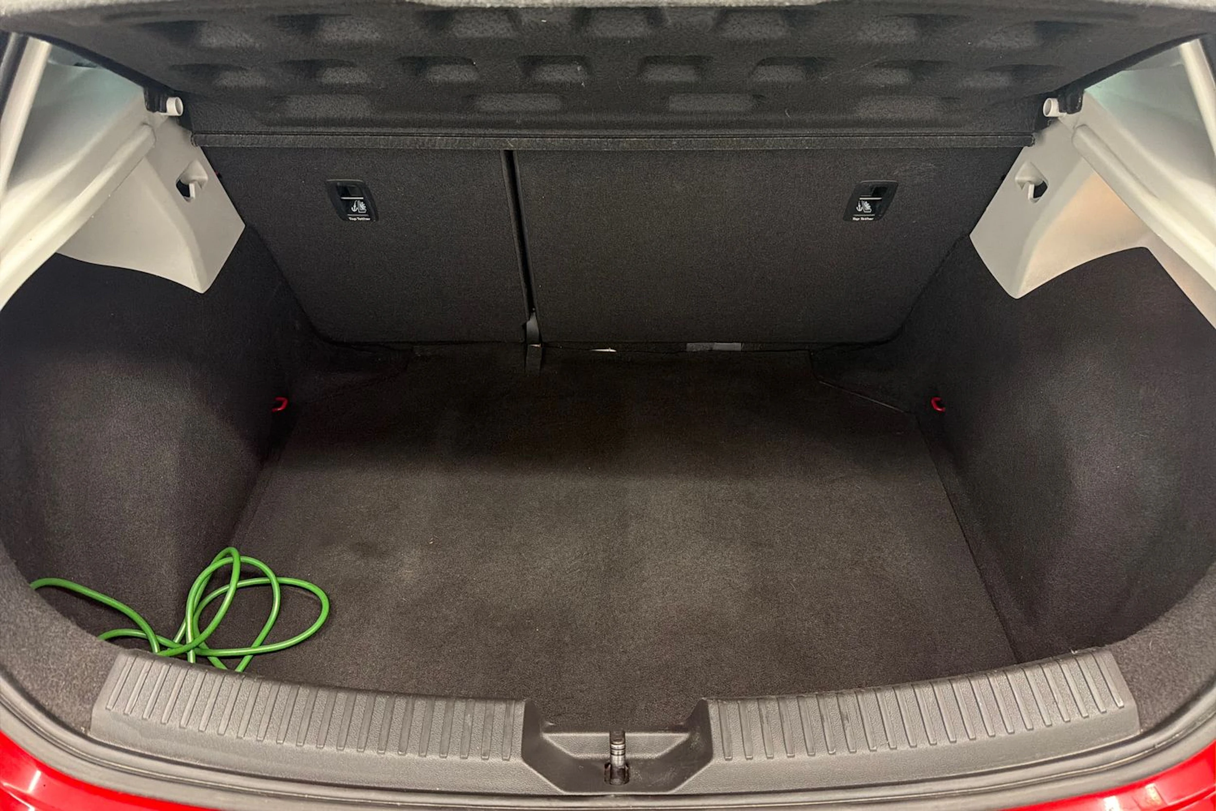 punainen SEAT Leon 2014 kuva 13.