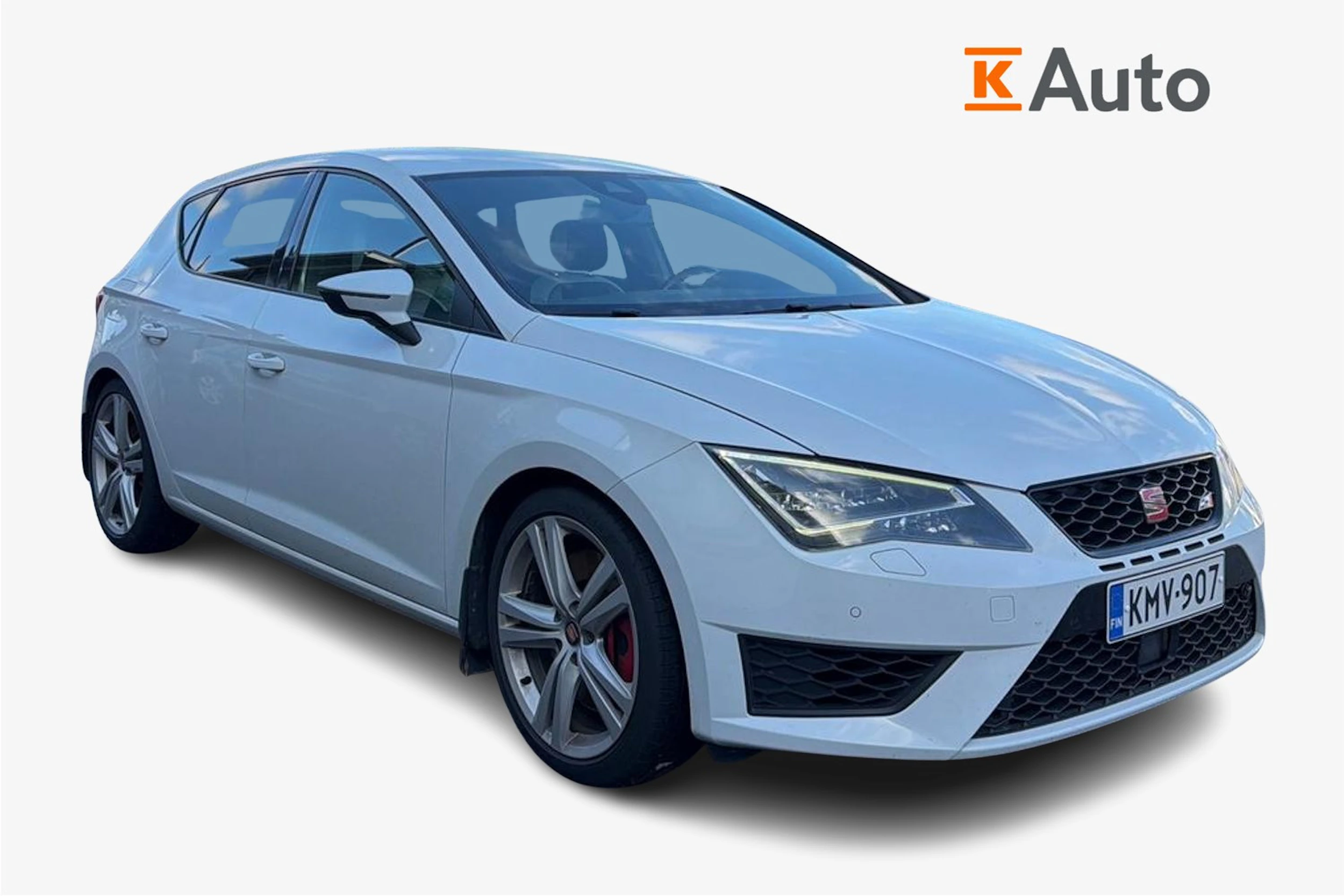 valkoinen SEAT Leon 2015 kuva 1.