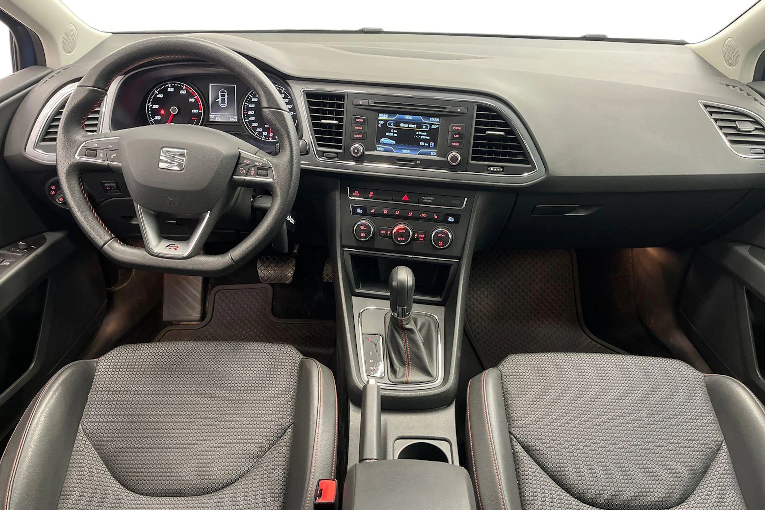 sininen SEAT Leon 2015 kuva 7.