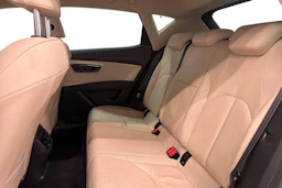 valkoinen SEAT Leon 2015 kuva 11.