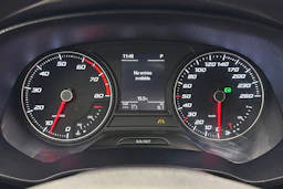 valkoinen SEAT Leon 2015 kuva 18.