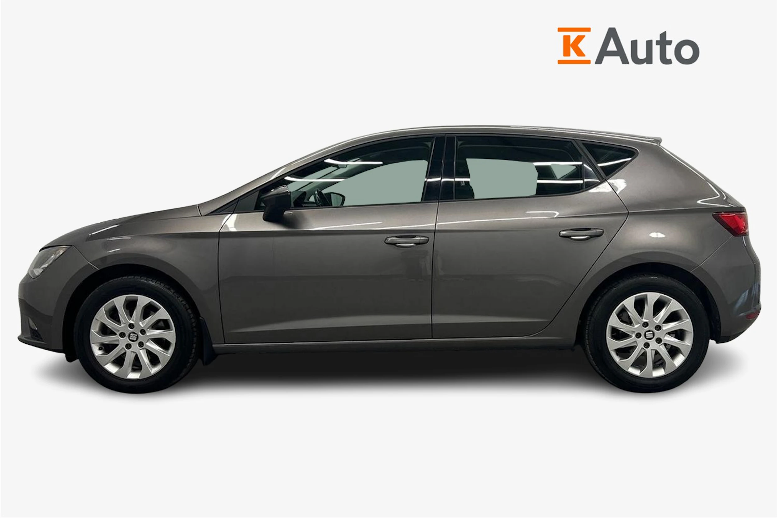 harmaa SEAT Leon 2016 kuva 7.