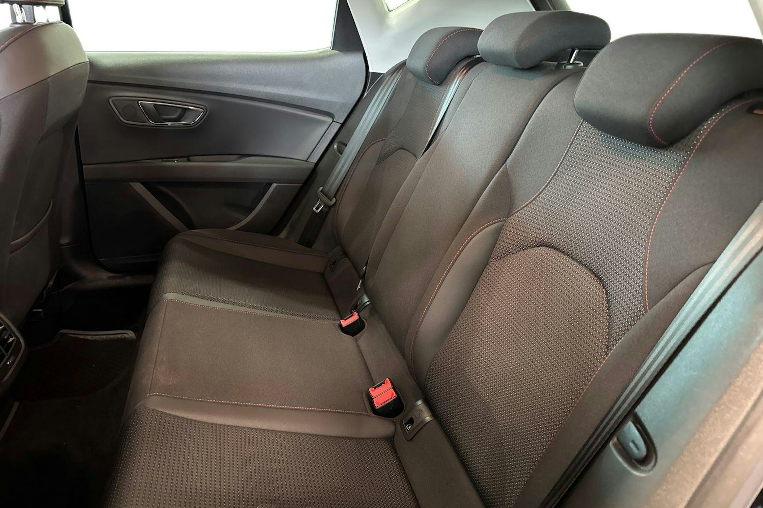 musta SEAT Leon 2017 kuva 10.