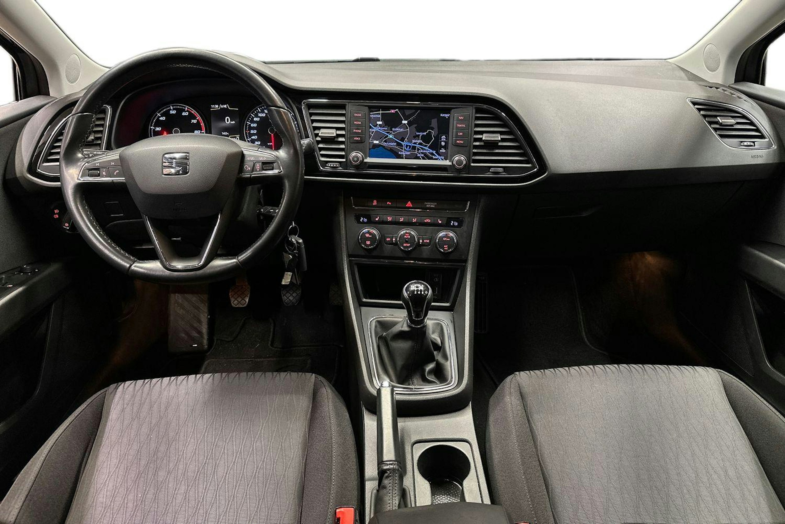 musta SEAT Leon 2017 kuva 9.