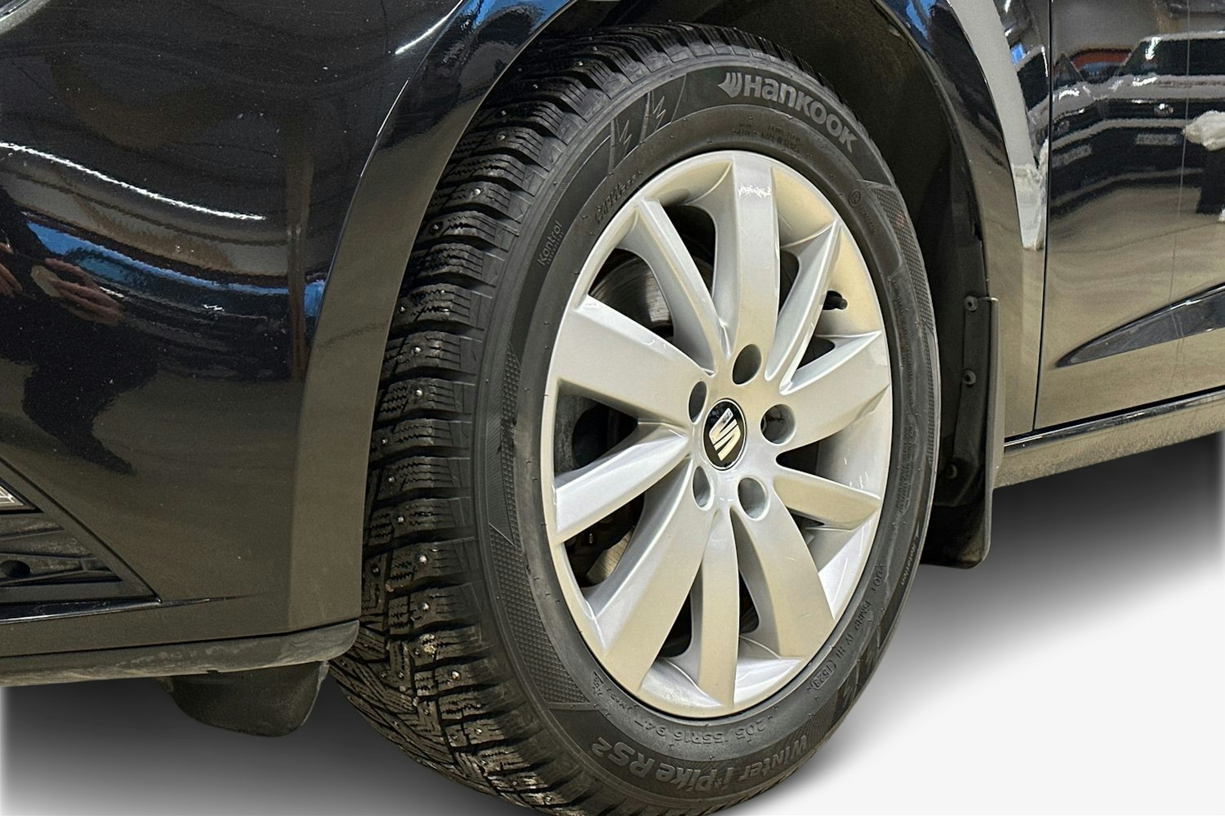 musta SEAT Leon 2017 kuva 11.