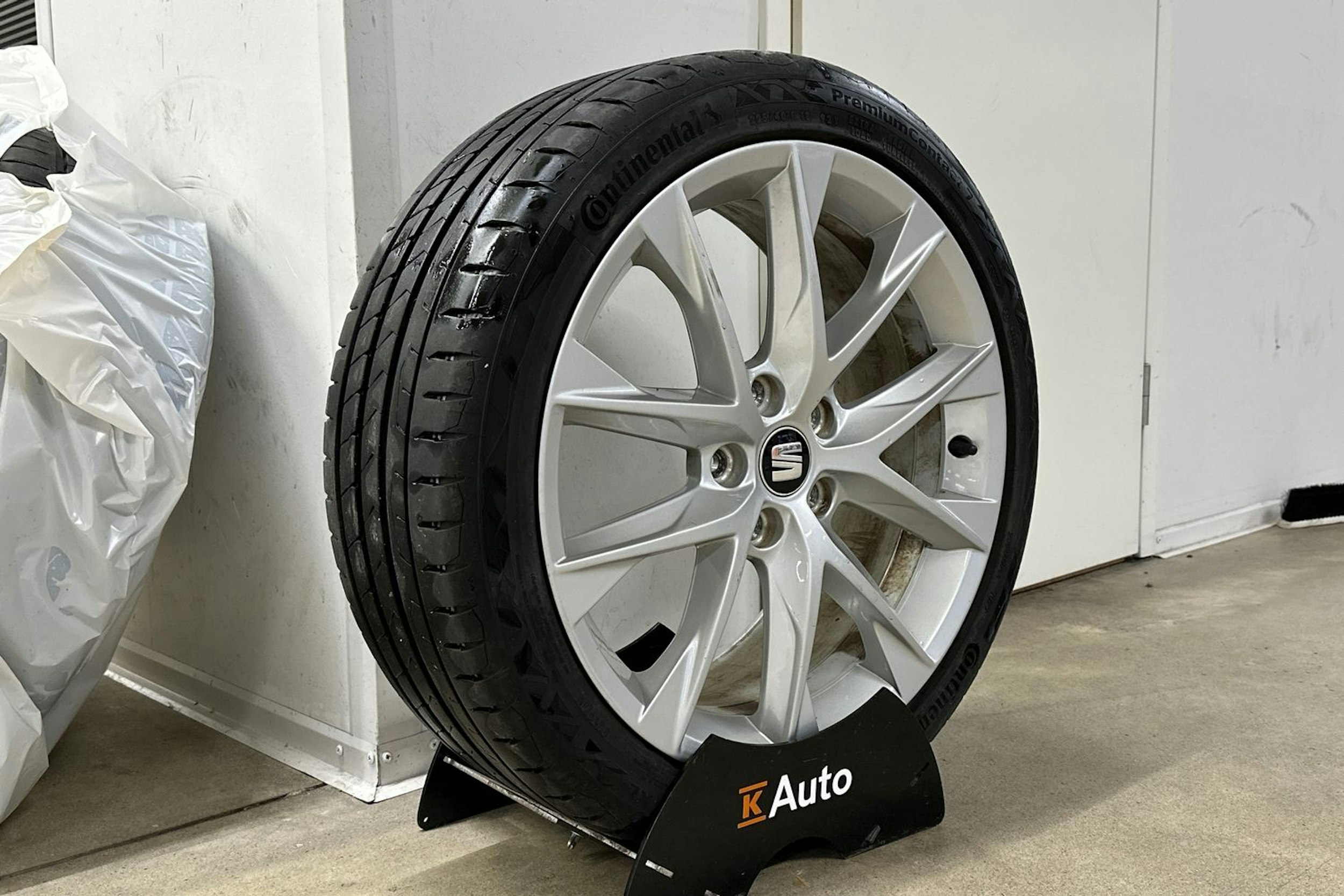 musta SEAT Leon 2017 kuva 13.