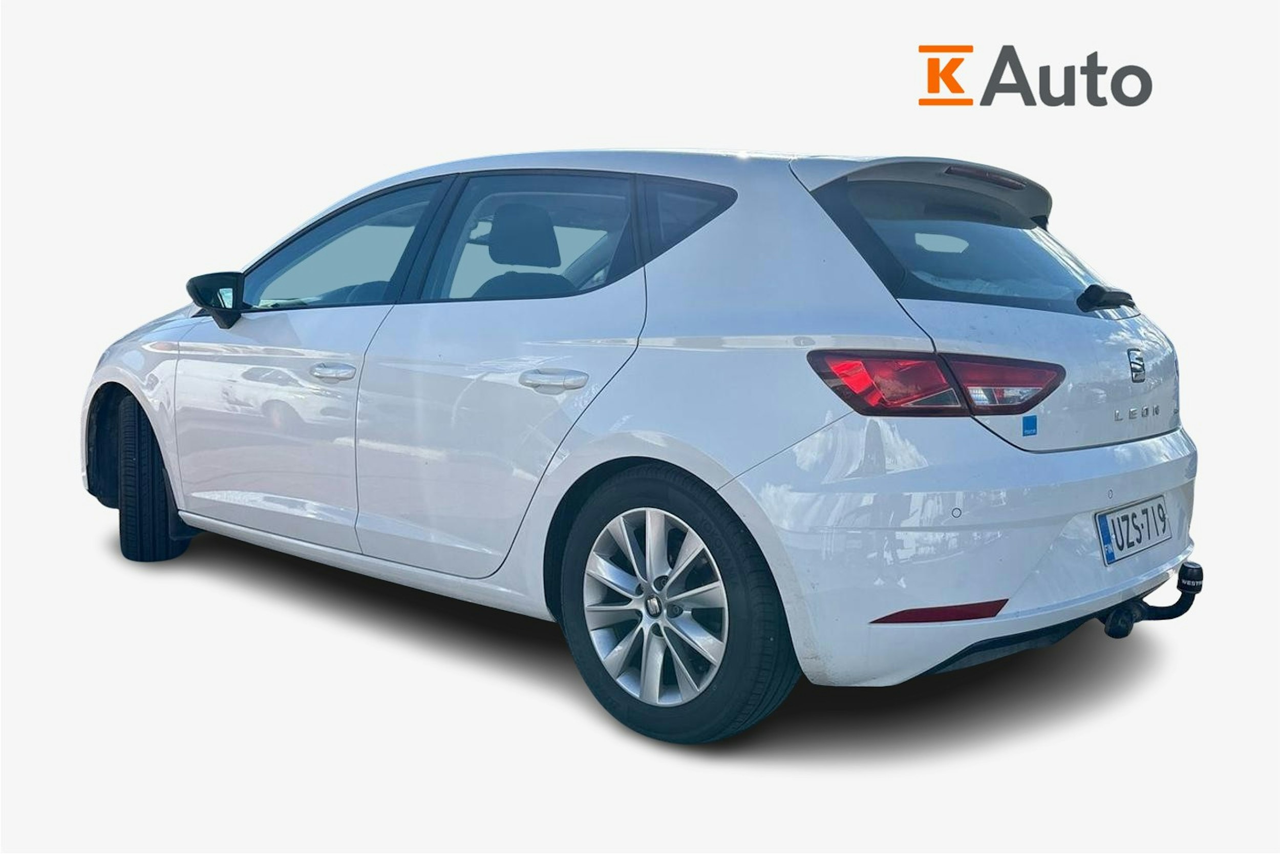 valkoinen SEAT Leon 2017 kuva 2.