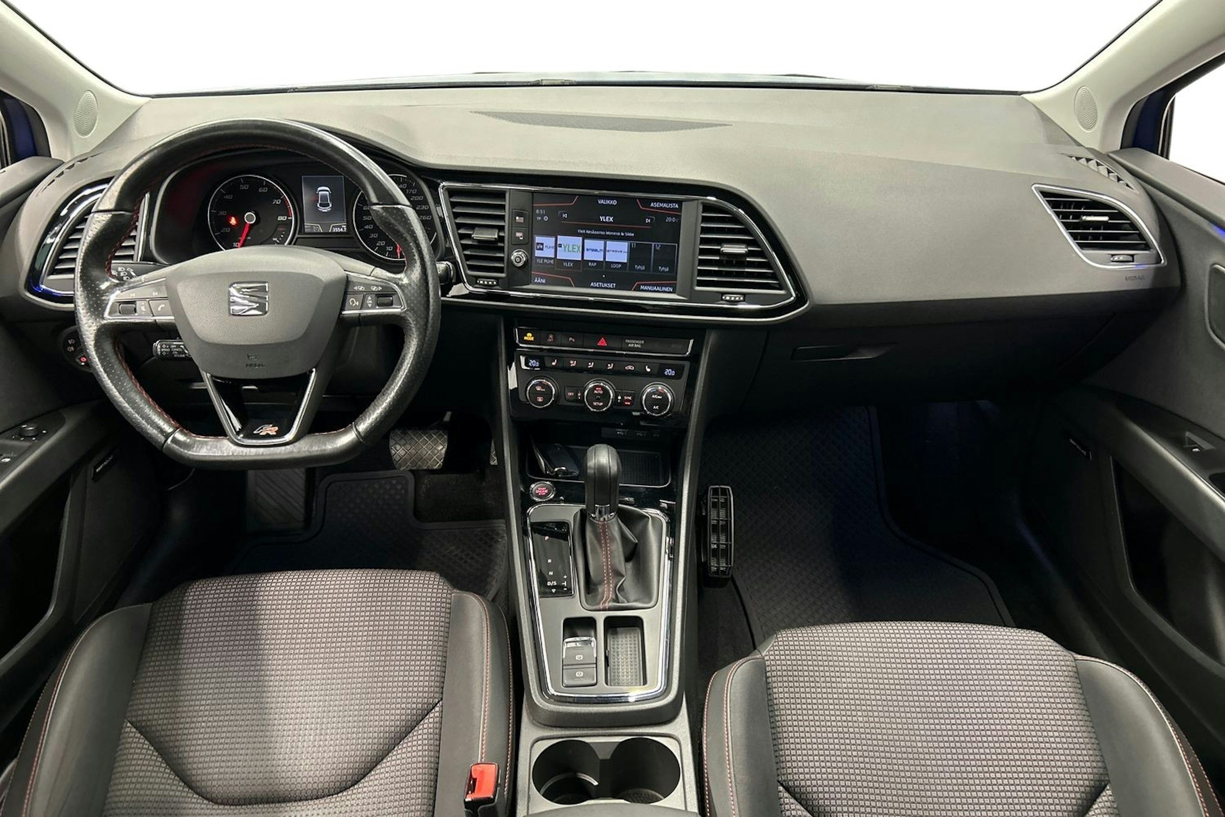 sininen SEAT Leon 2017 kuva 9.