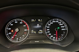 sininen SEAT Leon 2017 kuva 18.