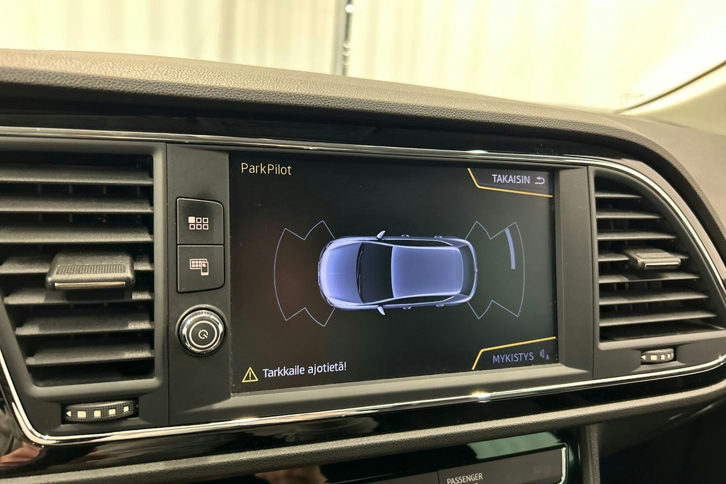 sininen SEAT Leon 2017 kuva 22.