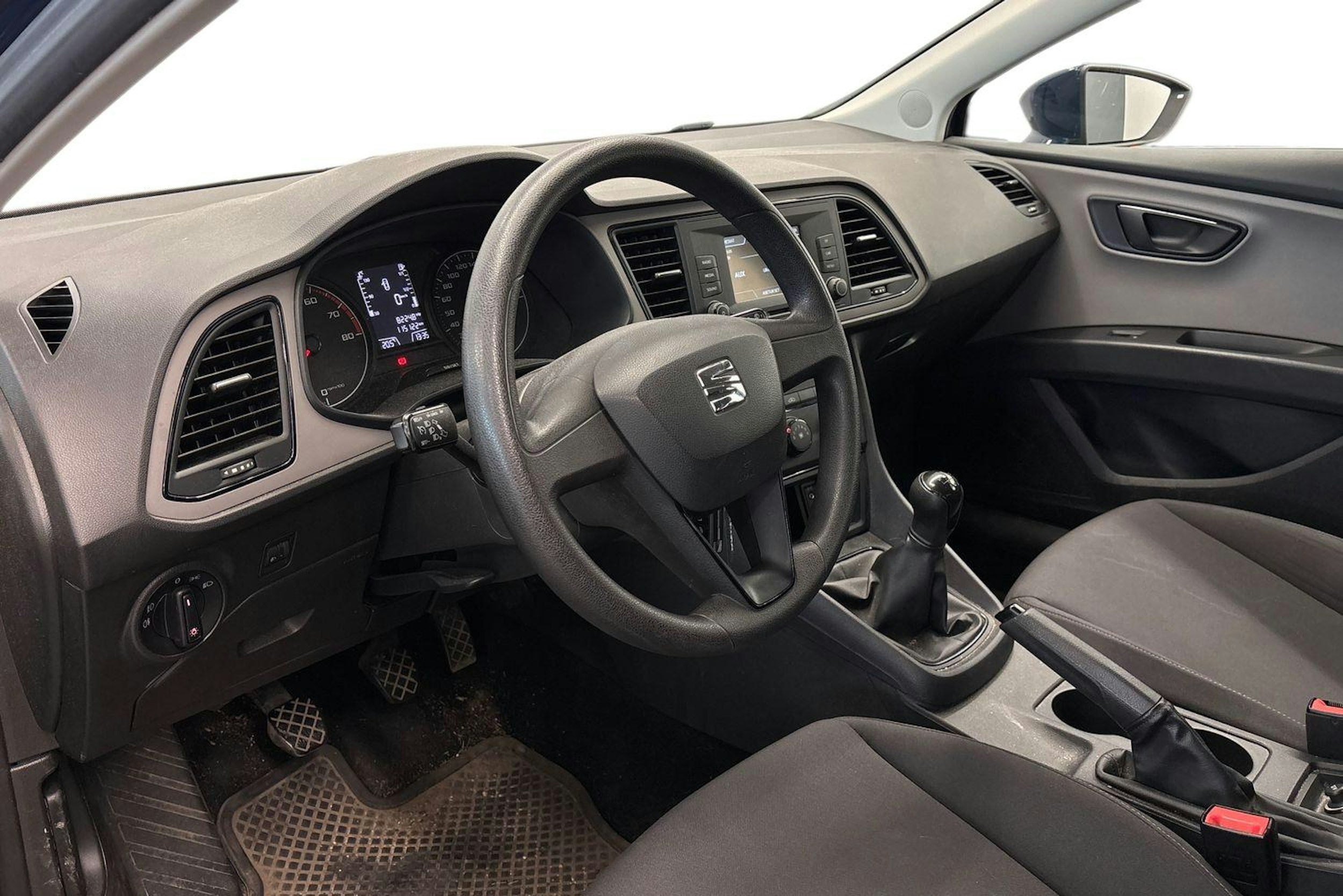 sininen SEAT Leon 2017 kuva 3.