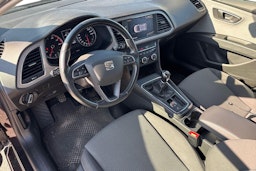 violetti SEAT Leon 2017 kuva 3.