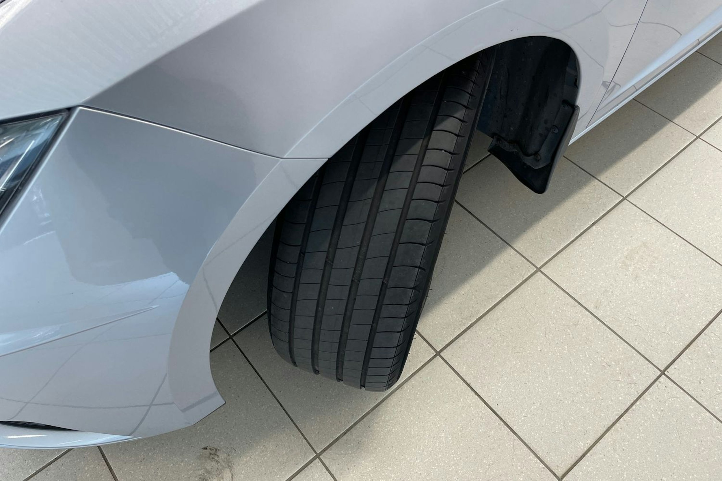 Harmaa SEAT Leon ST 2018 kuva 10.