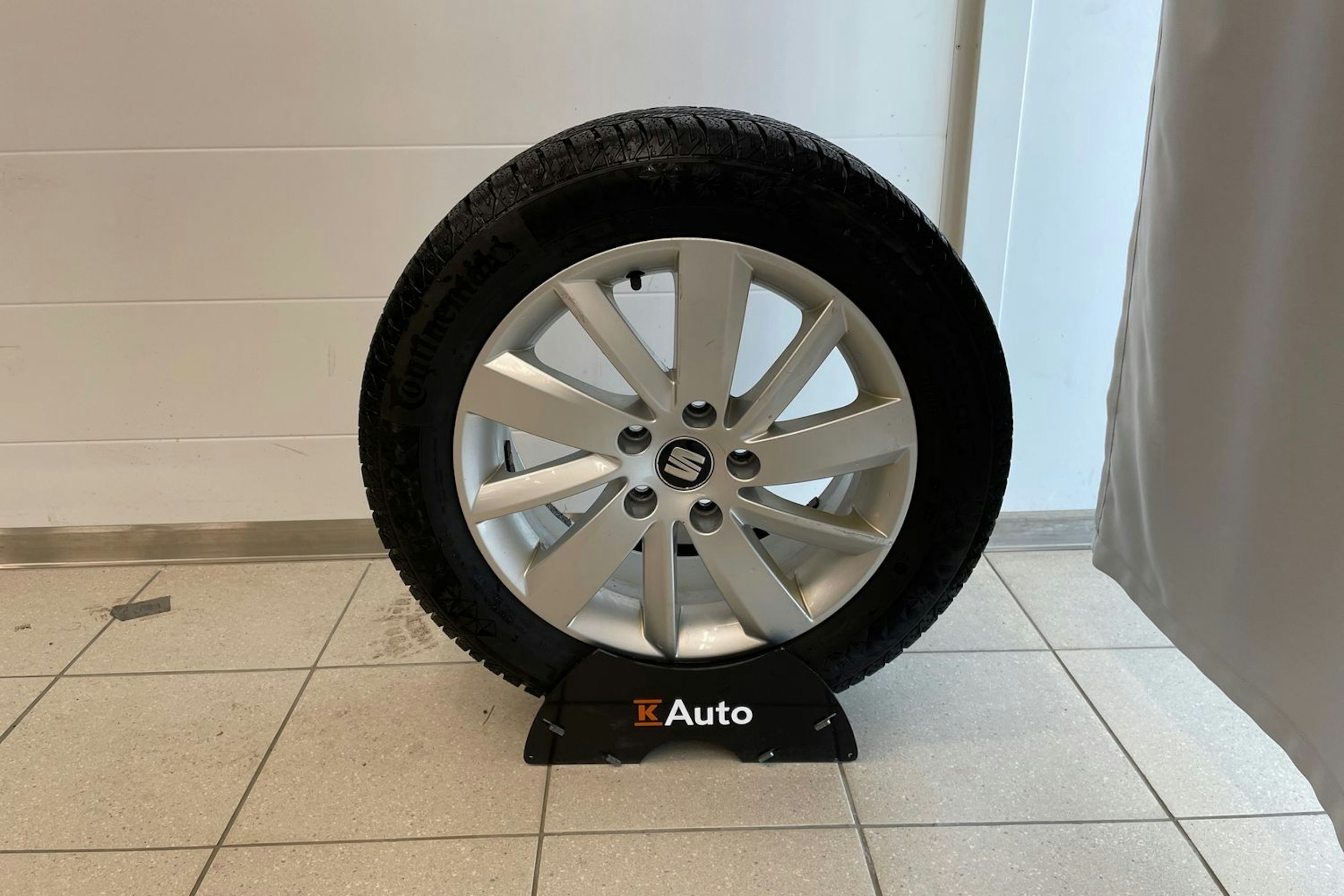Harmaa SEAT Leon ST 2018 kuva 18.