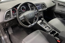 harmaa SEAT Leon 2018 kuva 7.
