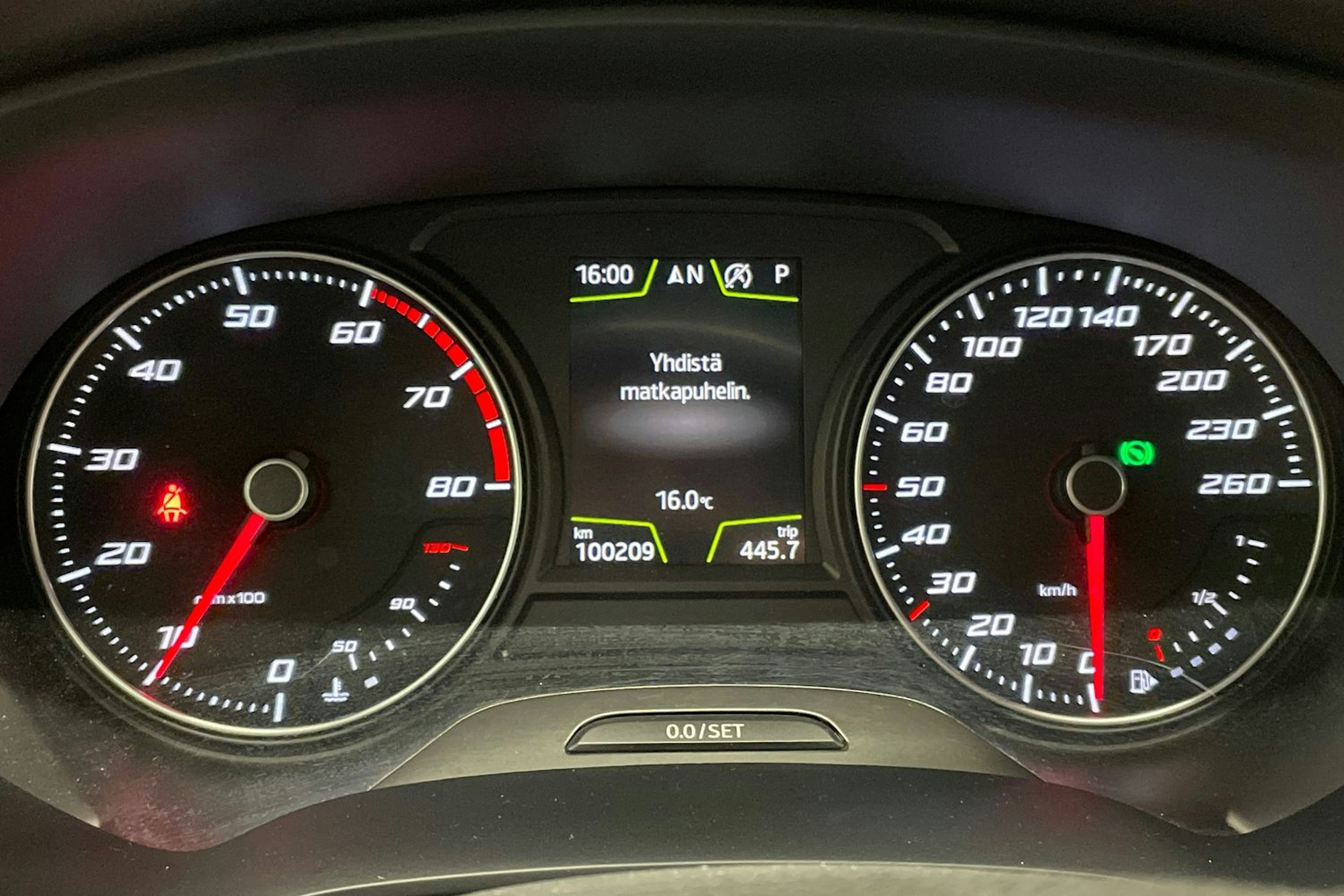 harmaa SEAT Leon 2018 kuva 15.