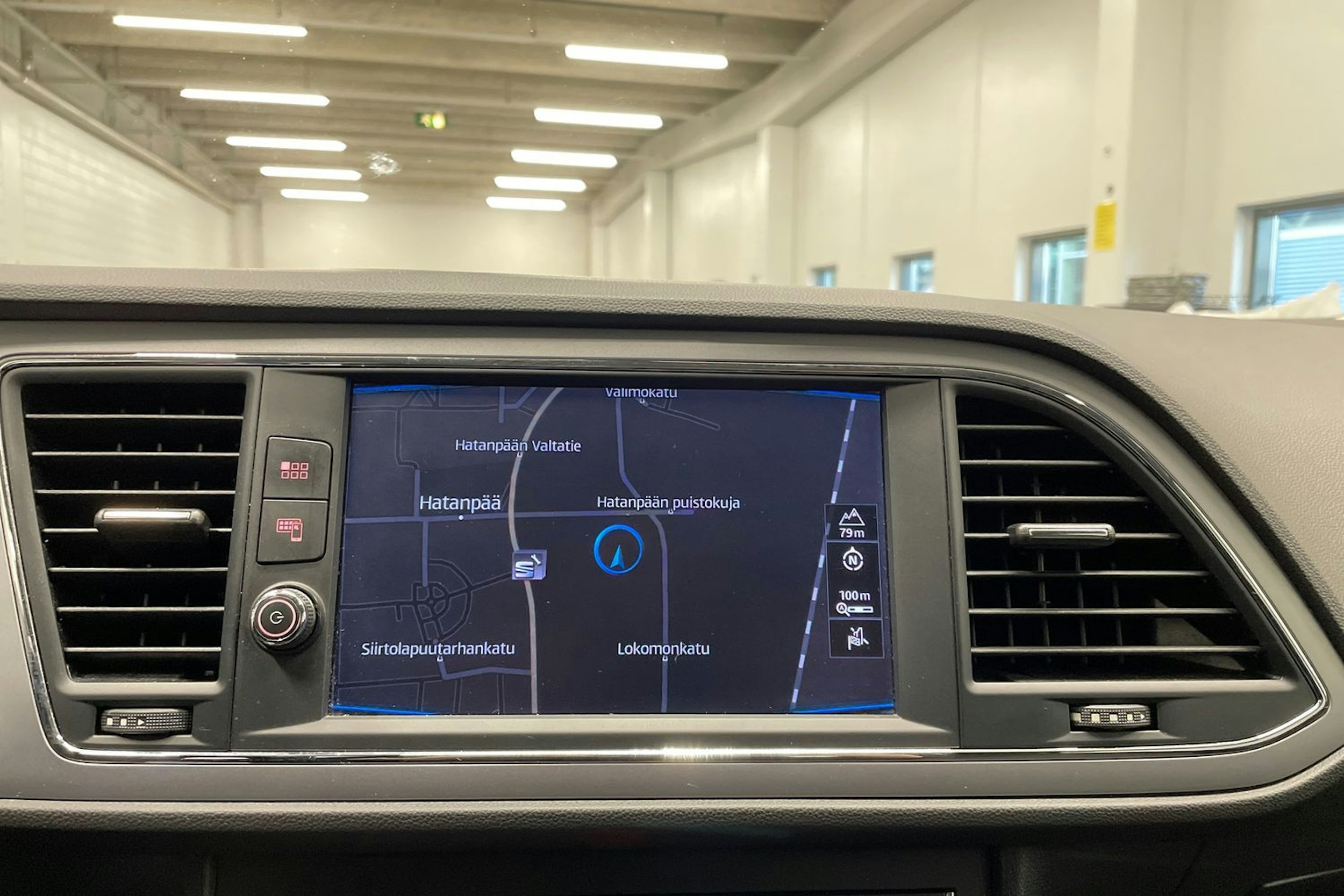 harmaa SEAT Leon 2018 kuva 19.