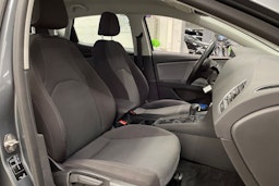 harmaa SEAT Leon 2018 kuva 27.