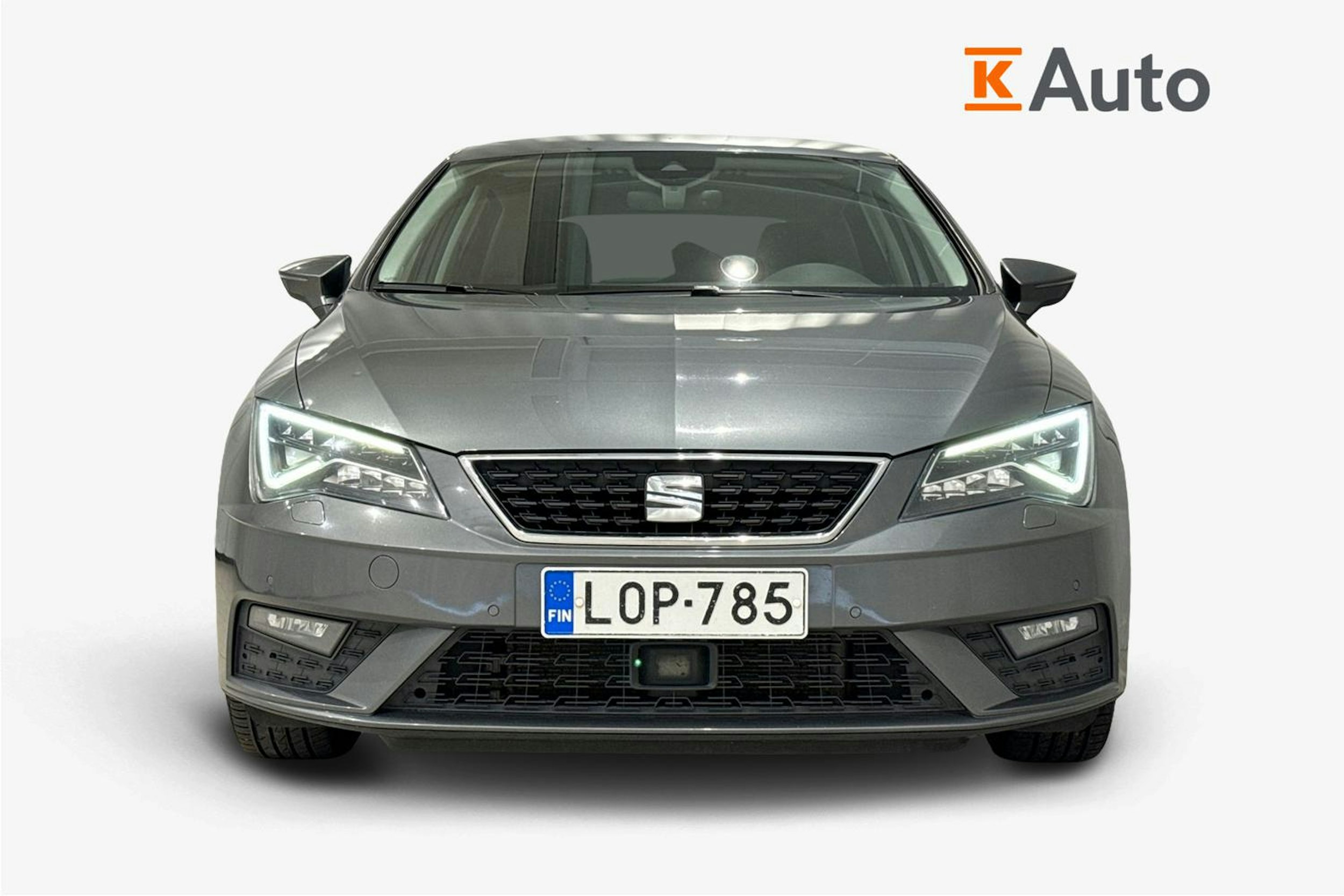 harmaa SEAT Leon 2018 kuva 5.