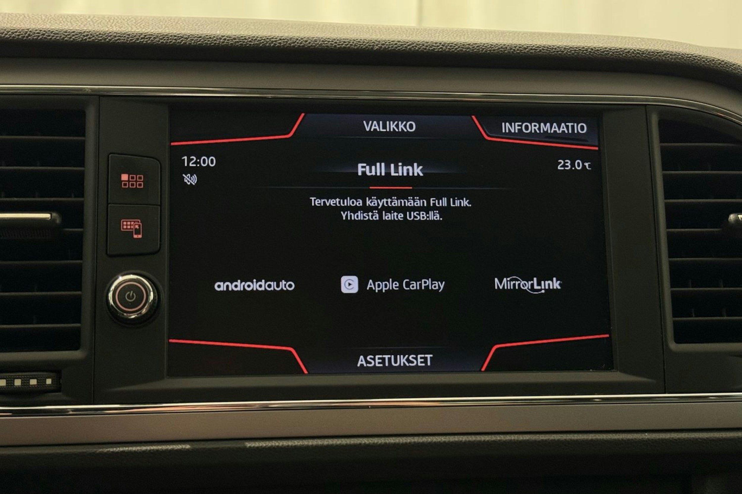 harmaa SEAT Leon 2018 kuva 21.