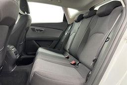 valkoinen SEAT Leon 2018 kuva 10.