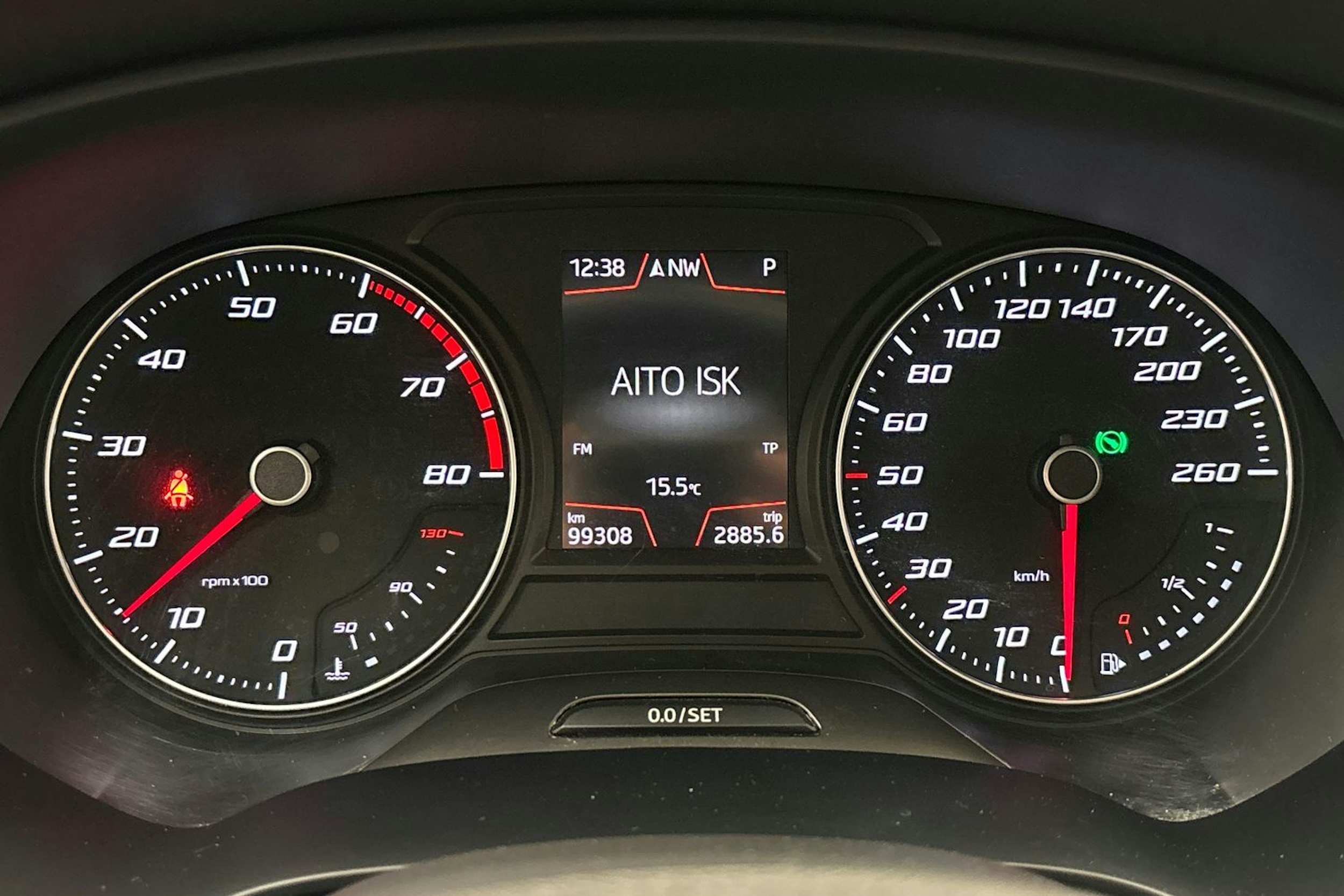valkoinen SEAT Leon 2018 kuva 19.
