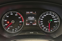 valkoinen SEAT Leon 2018 kuva 19.