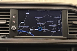 valkoinen SEAT Leon 2018 kuva 20.