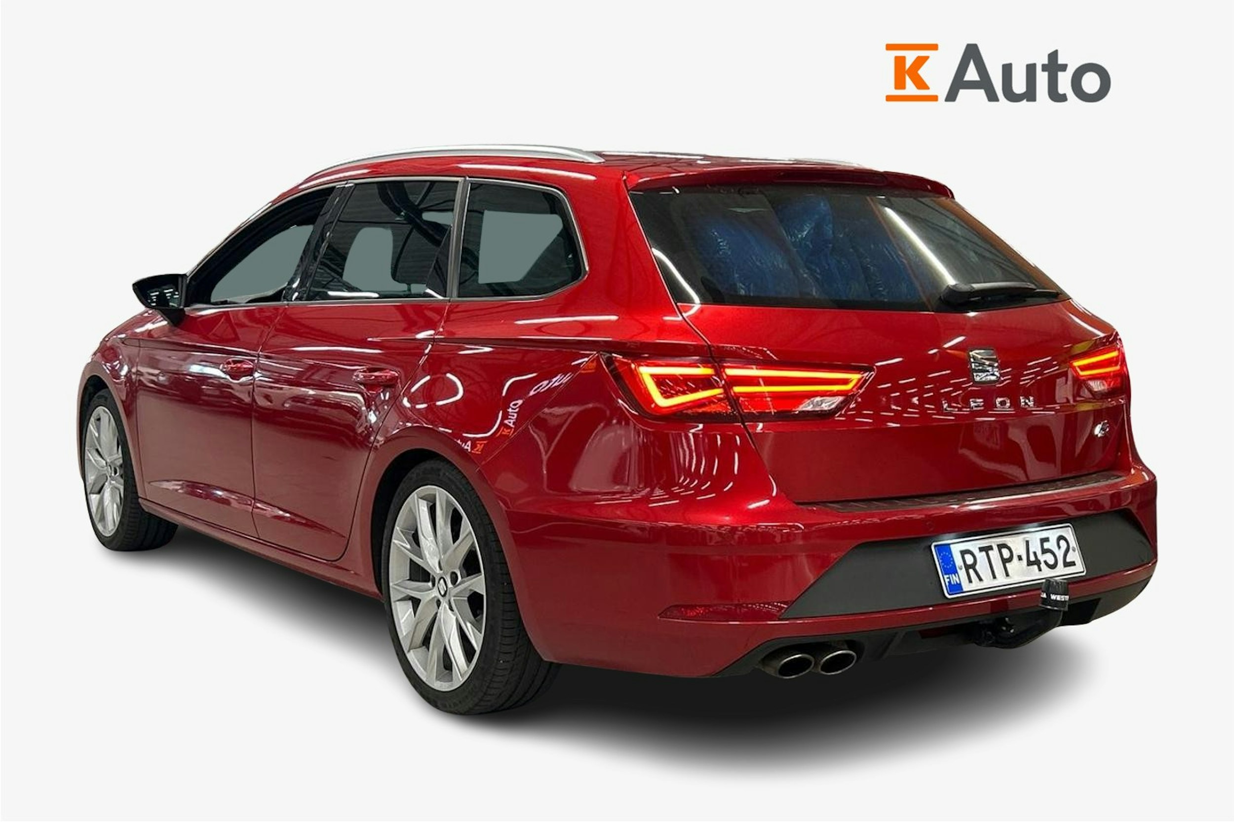 punainen SEAT Leon 2018 kuva 2.