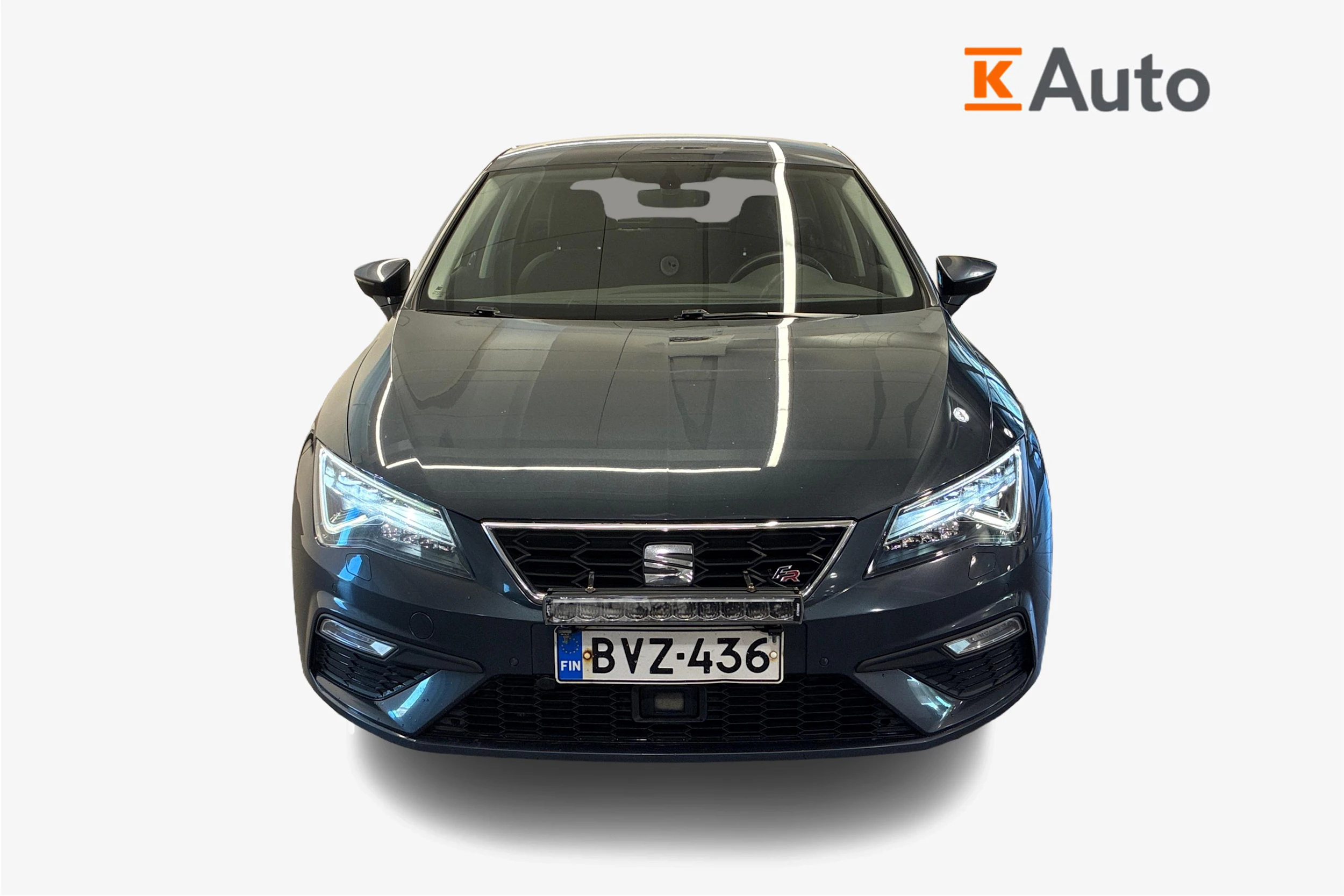 harmaa SEAT Leon 2019 kuva 5.