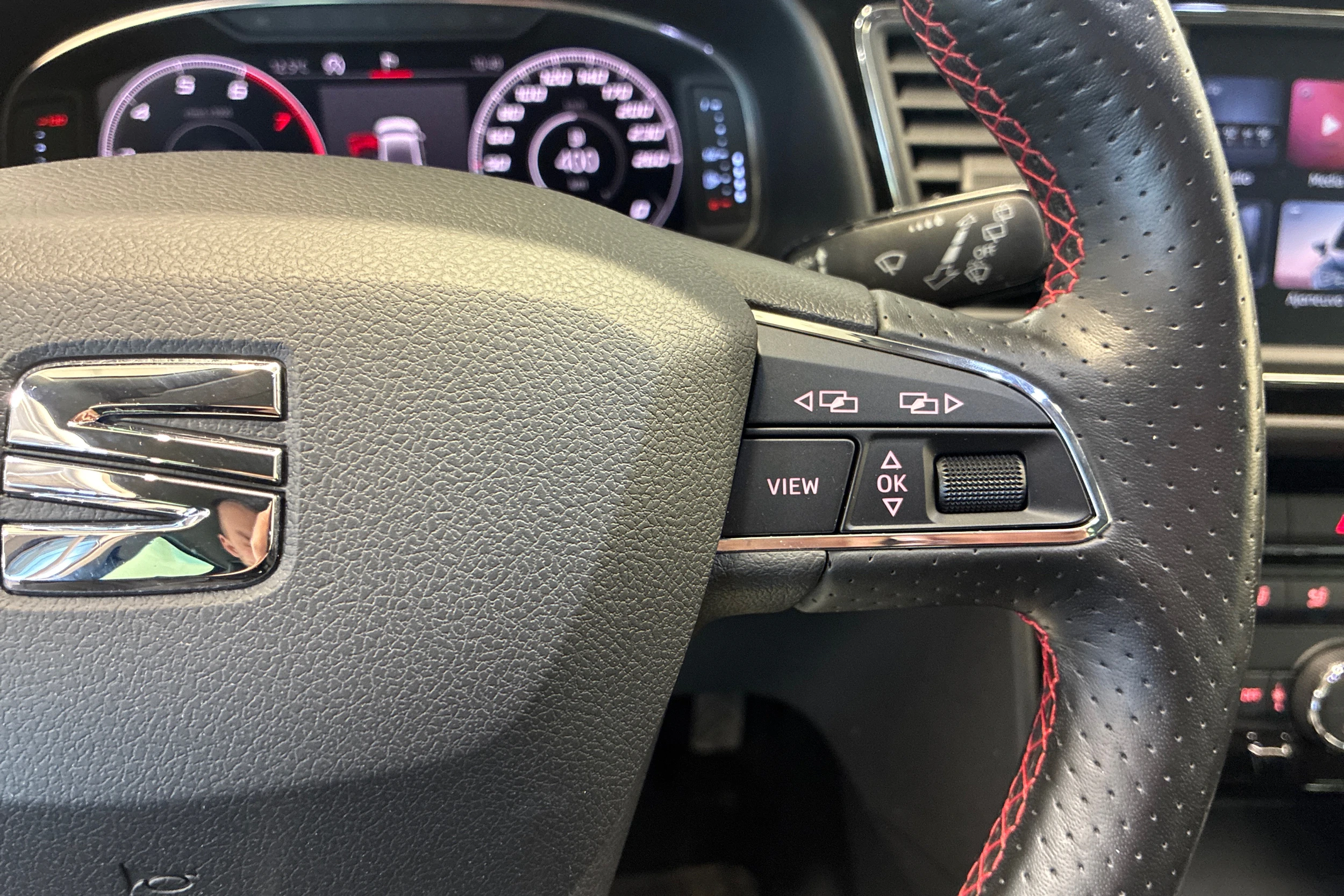 harmaa SEAT Leon 2019 kuva 16.
