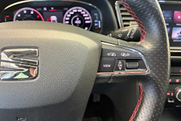 harmaa SEAT Leon 2019 kuva 16.