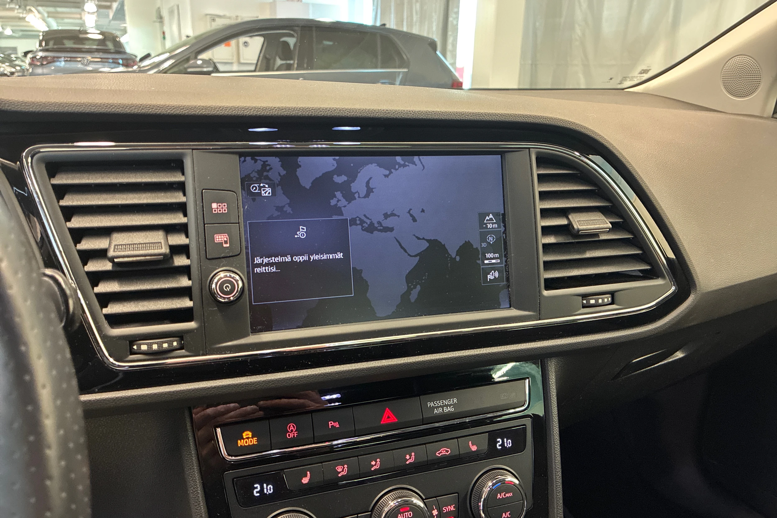 harmaa SEAT Leon 2019 kuva 22.