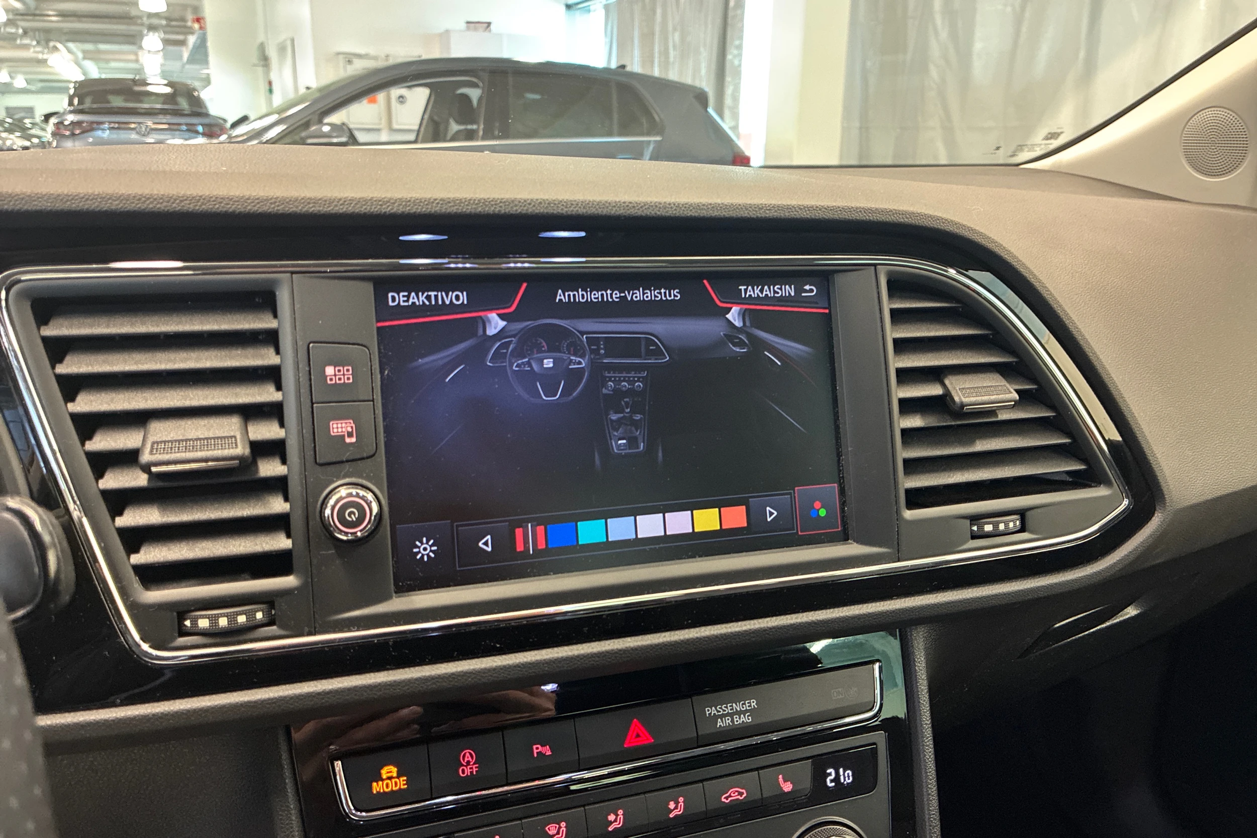 harmaa SEAT Leon 2019 kuva 24.