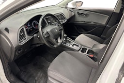 valkoinen SEAT Leon 2019 kuva 6.