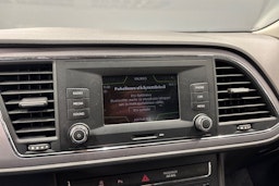 valkoinen SEAT Leon 2019 kuva 18.