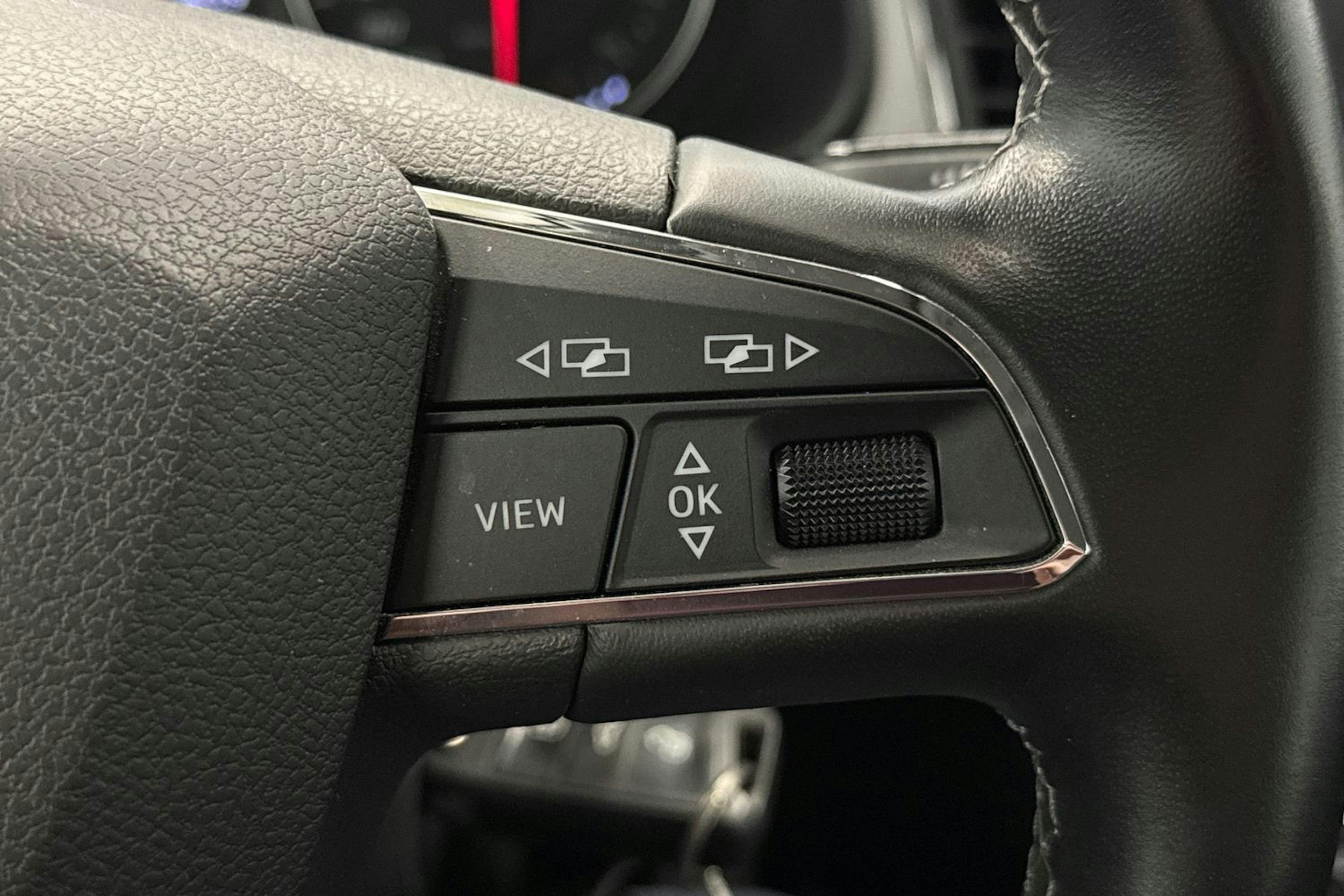 harmaa SEAT Leon 2019 kuva 27.