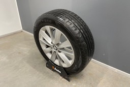 valkoinen SEAT Leon 2019 kuva 14.