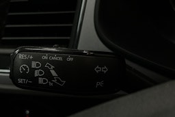 harmaa SEAT Leon 2019 kuva 17.