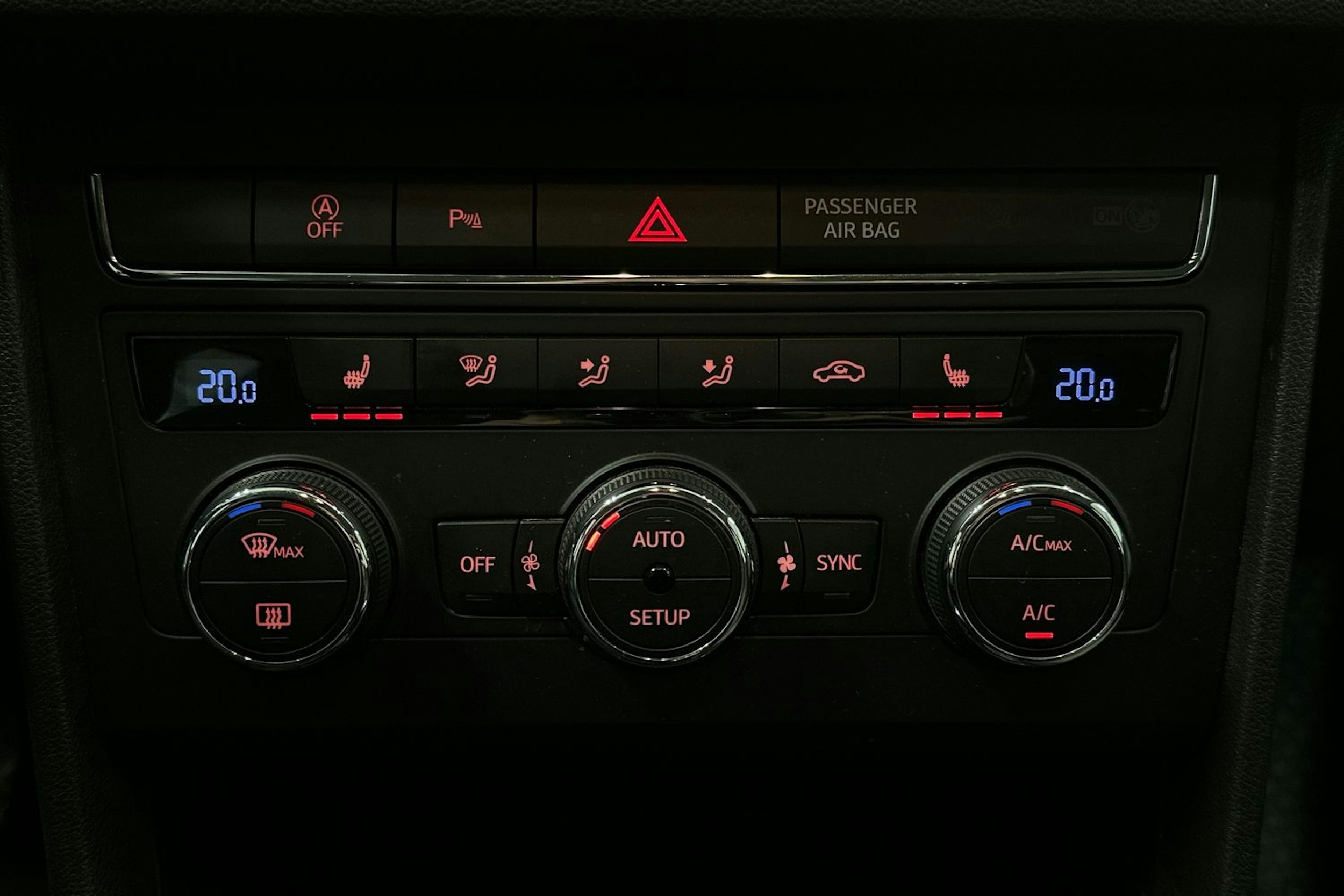harmaa SEAT Leon 2019 kuva 20.