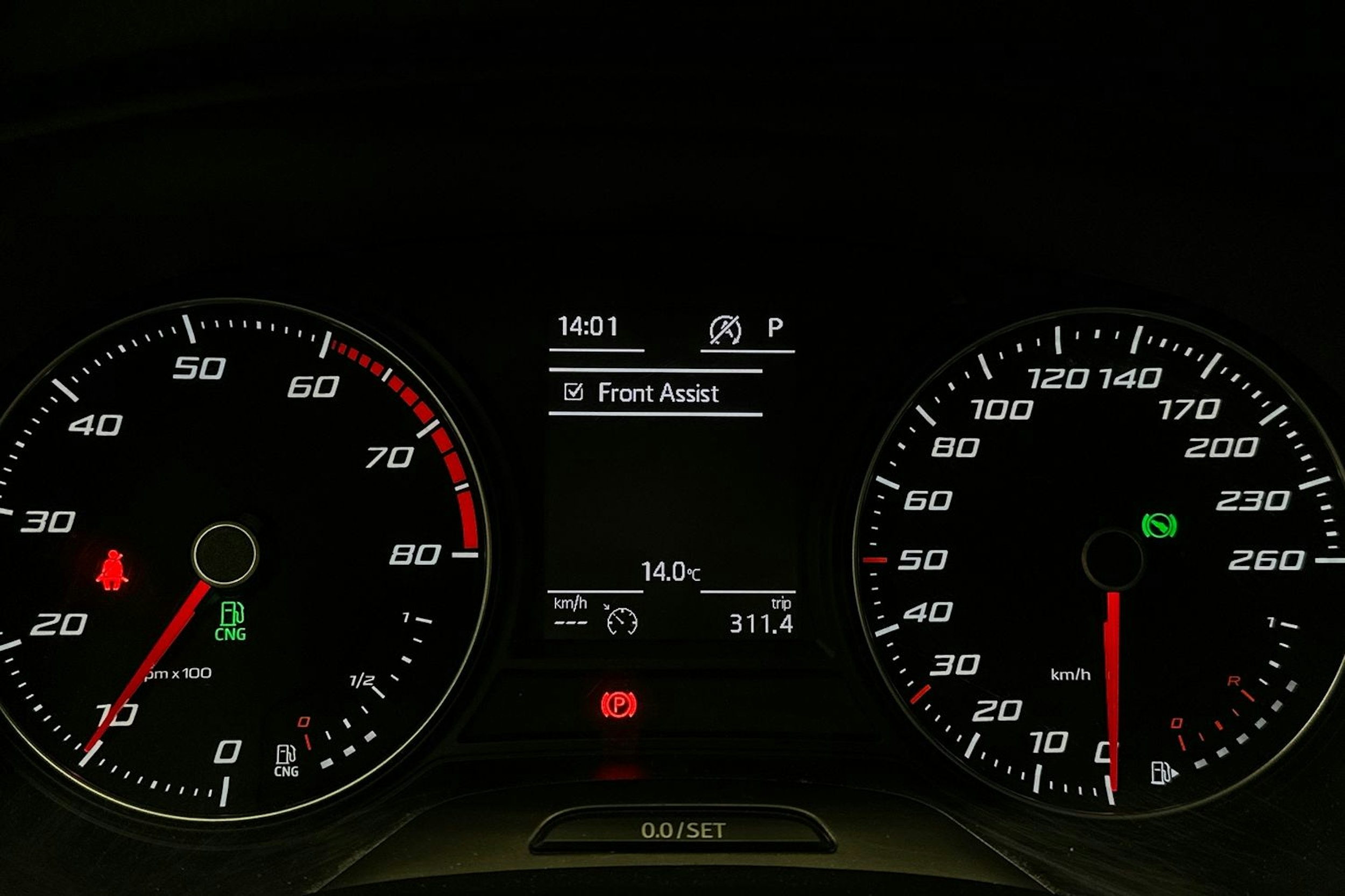 harmaa SEAT Leon 2019 kuva 24.