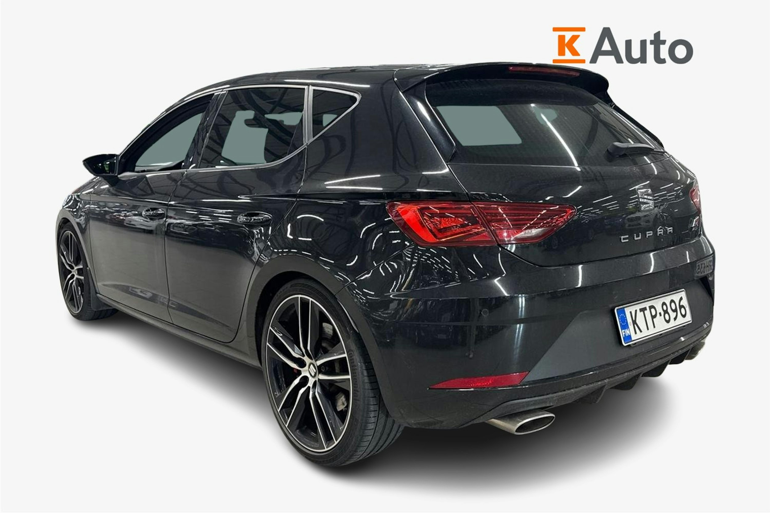 musta SEAT Leon 2019 kuva 2.