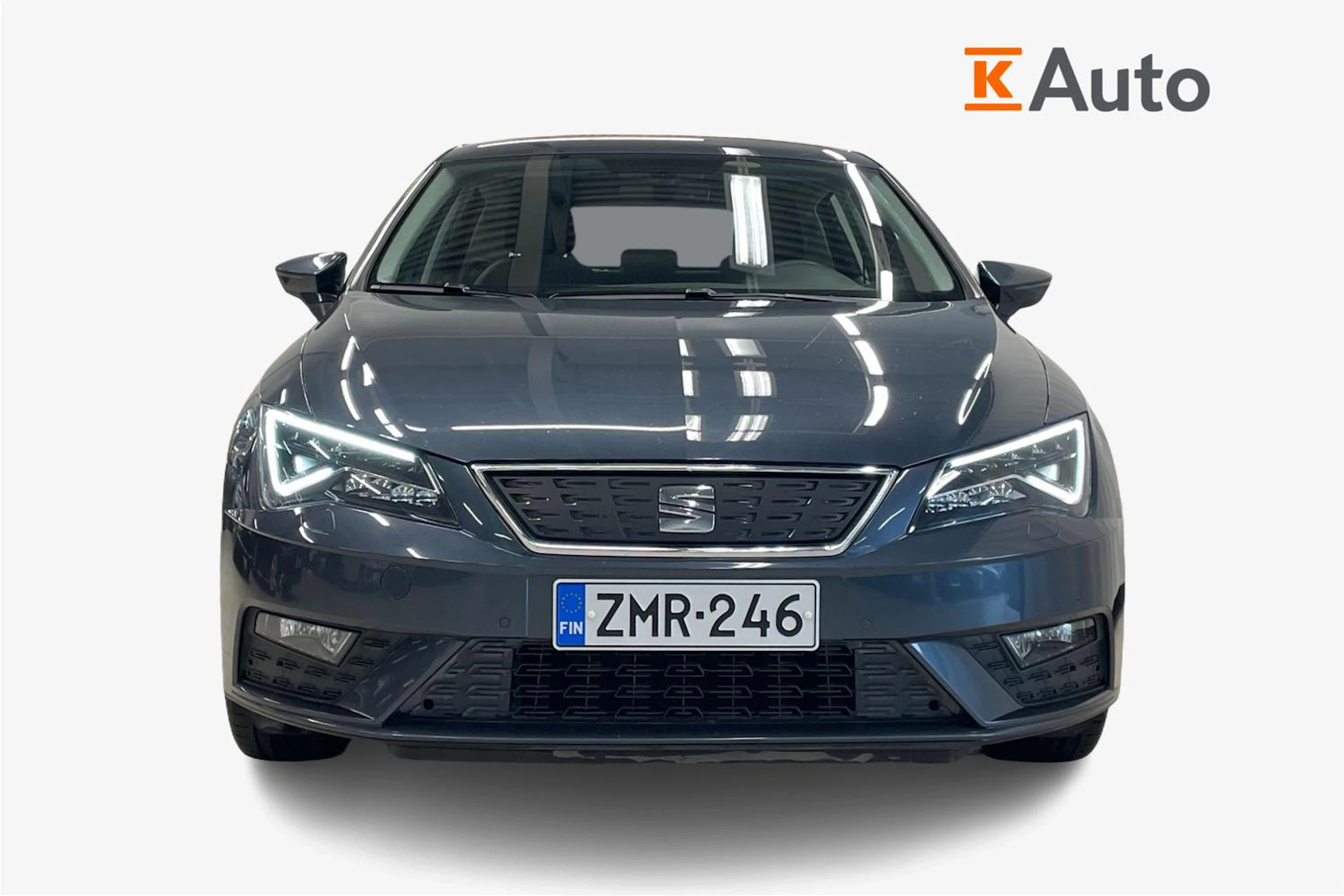 harmaa SEAT Leon 2019 kuva 5.