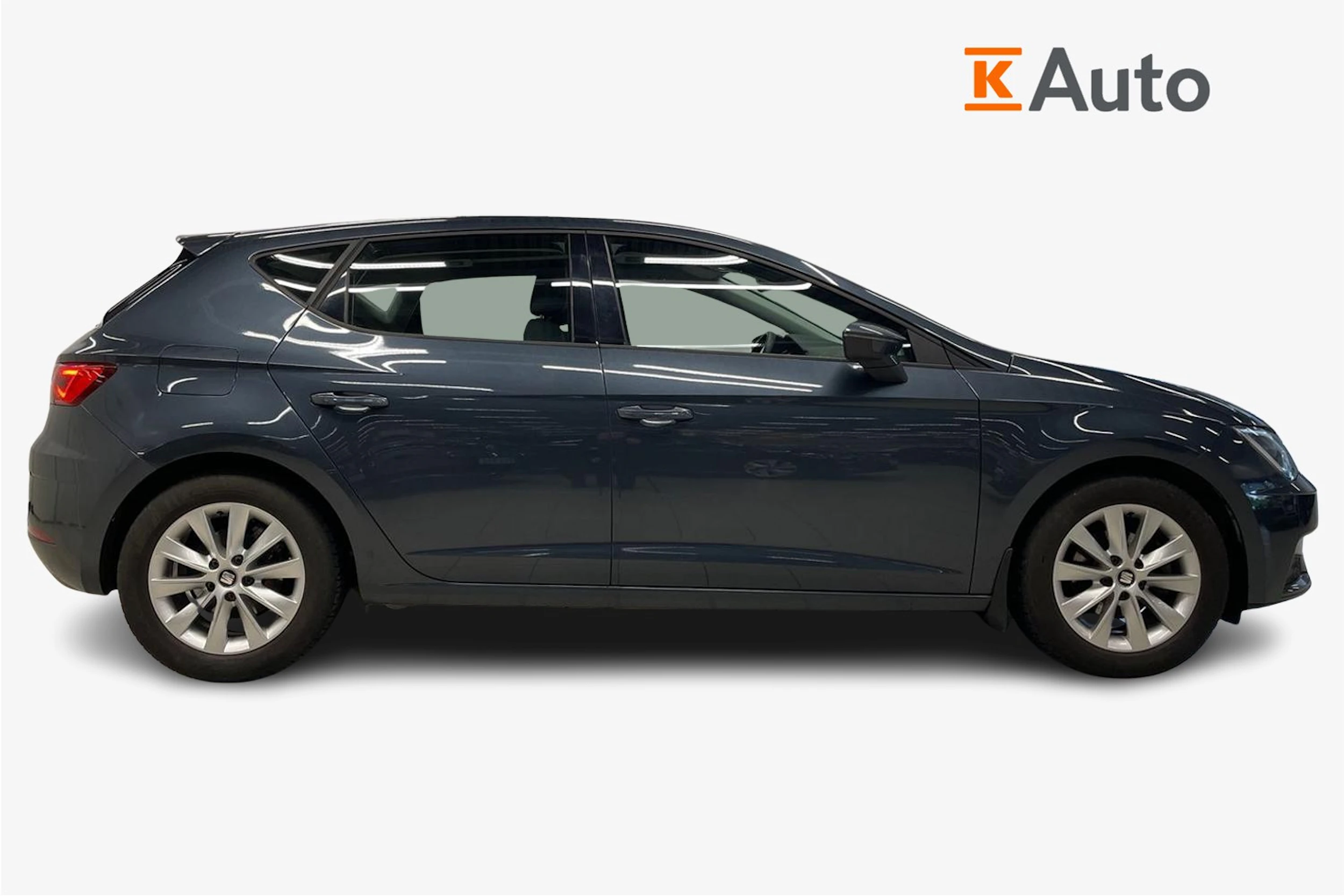 harmaa SEAT Leon 2019 kuva 7.