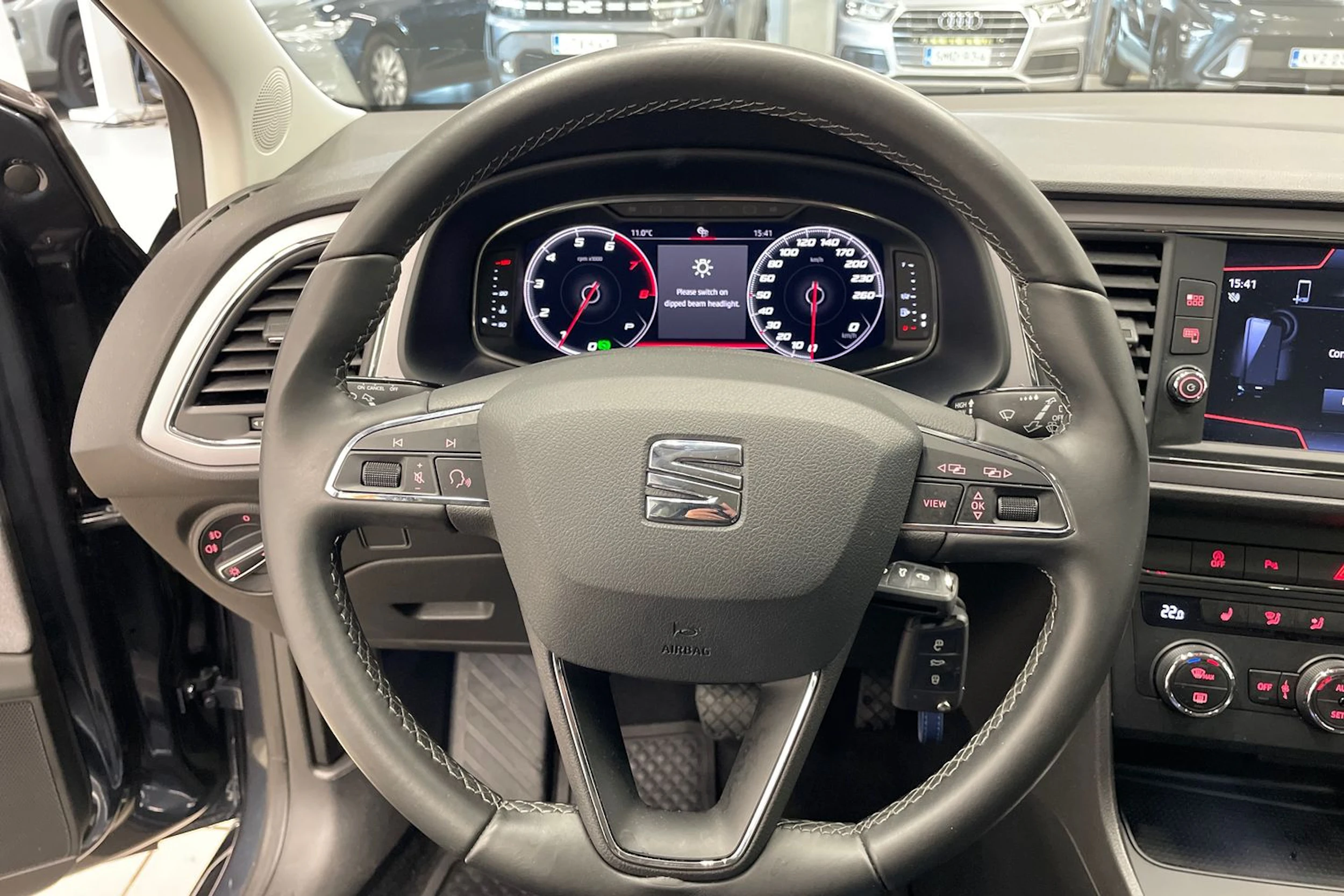 harmaa SEAT Leon 2019 kuva 15.