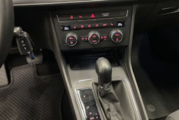 harmaa SEAT Leon 2019 kuva 18.