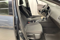 harmaa SEAT Leon 2019 kuva 23.